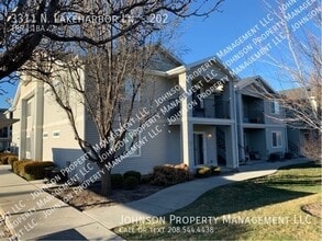 Building Photo - 3311 N Lakeharbor Ln