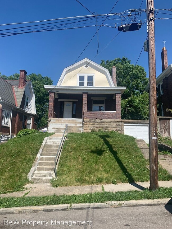 Building Photo - 3 br, 1 bath House - 3436 Trimble Ave