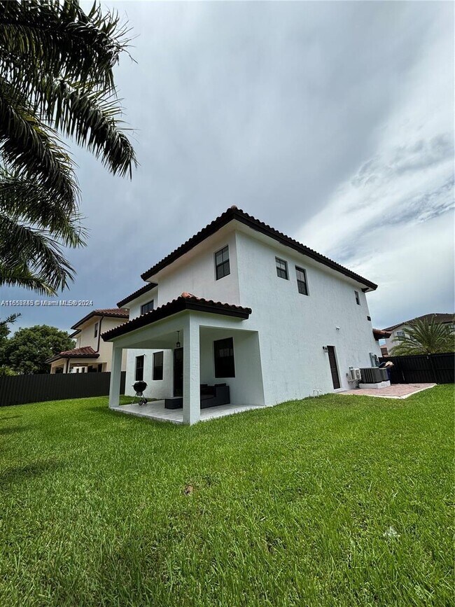 Foto del edificio - 1520 SW 145th Ave