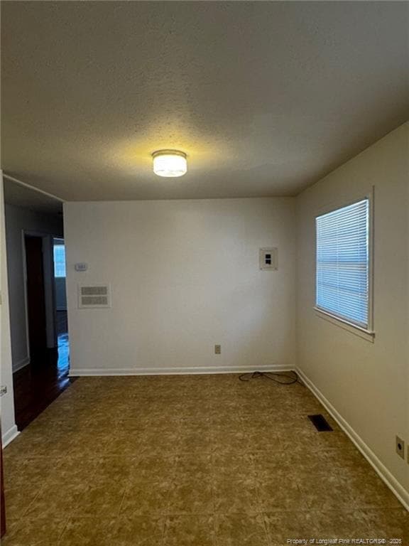 Foto del edificio - 1305 E 13th St