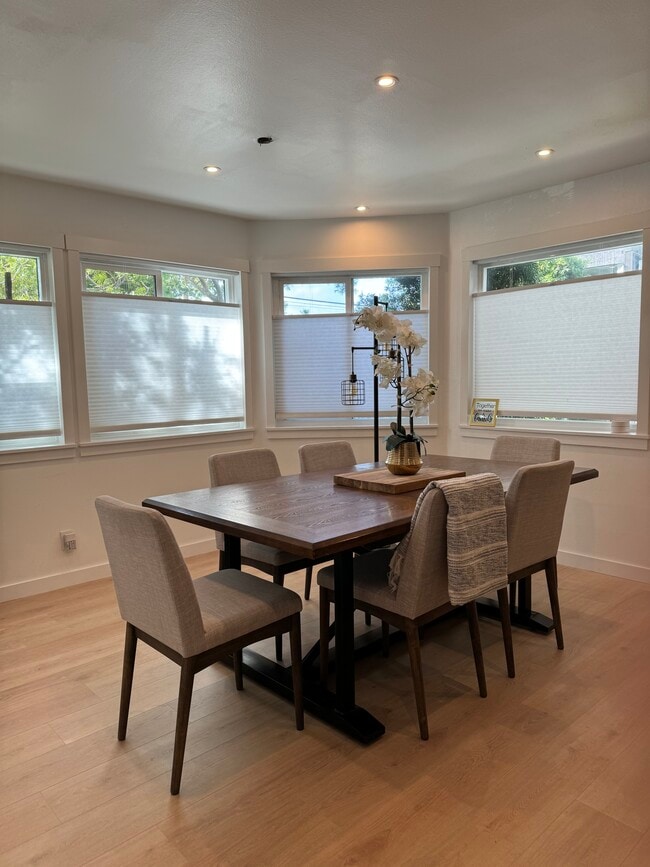 Building Photo - 3536 S Centinela Ave