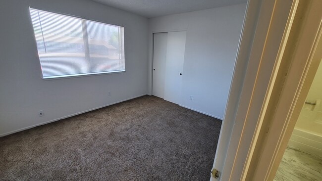 Building Photo - 3075 Berrum Pl
