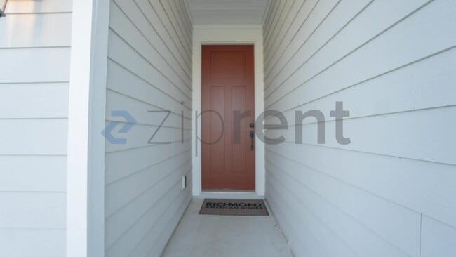 Building Photo - 5823 Tomahawk Lake Dr