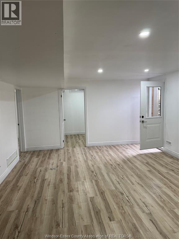 Photo du bâtiment - 1383 Helsinki Ct