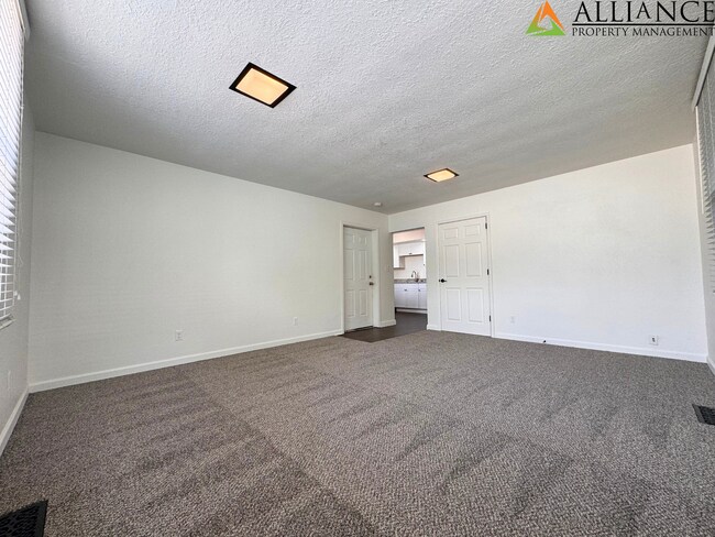 Building Photo - 1510 College Ave