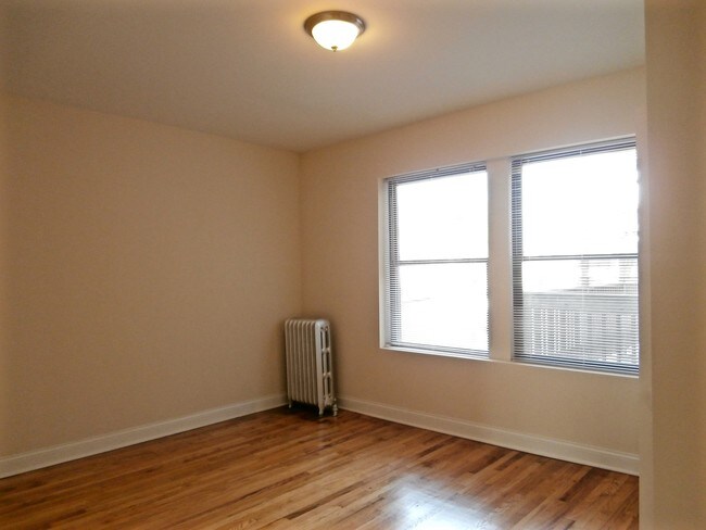 Foto del edificio - 6703 N Clark St