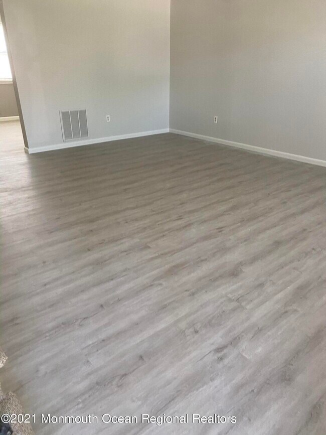 Building Photo - 101 Camille Ct