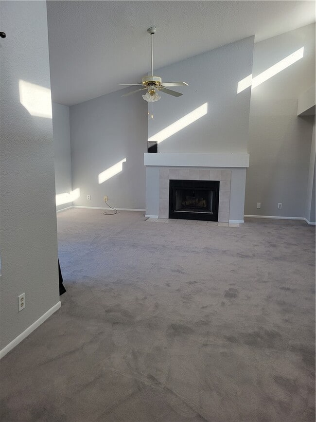 Building Photo - 1611 AZ-95
