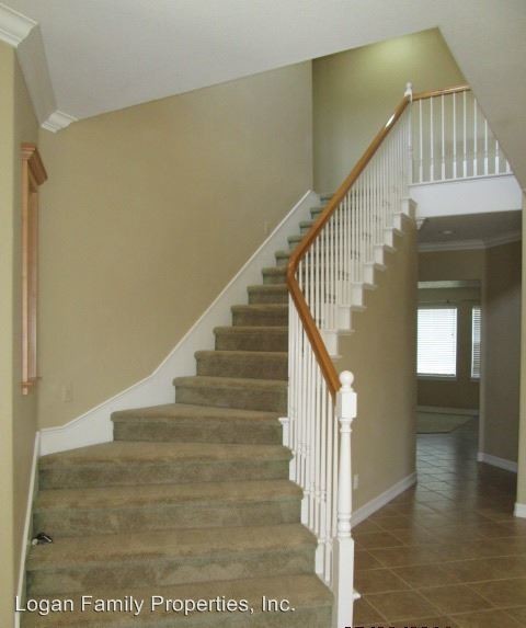 Building Photo - 4 br, 2.5 bath House - 11568 Swan Lake Dr.