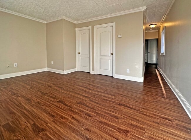 Building Photo - Cozy Little House in Harrodsburg! Large Ba...