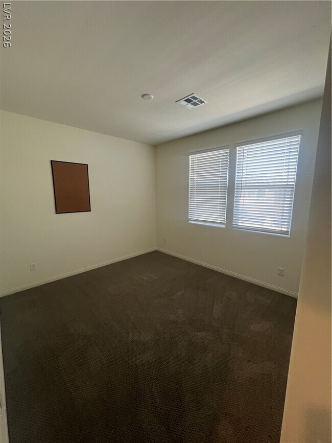 Foto del edificio - 742 Cottonwood Hl Pl