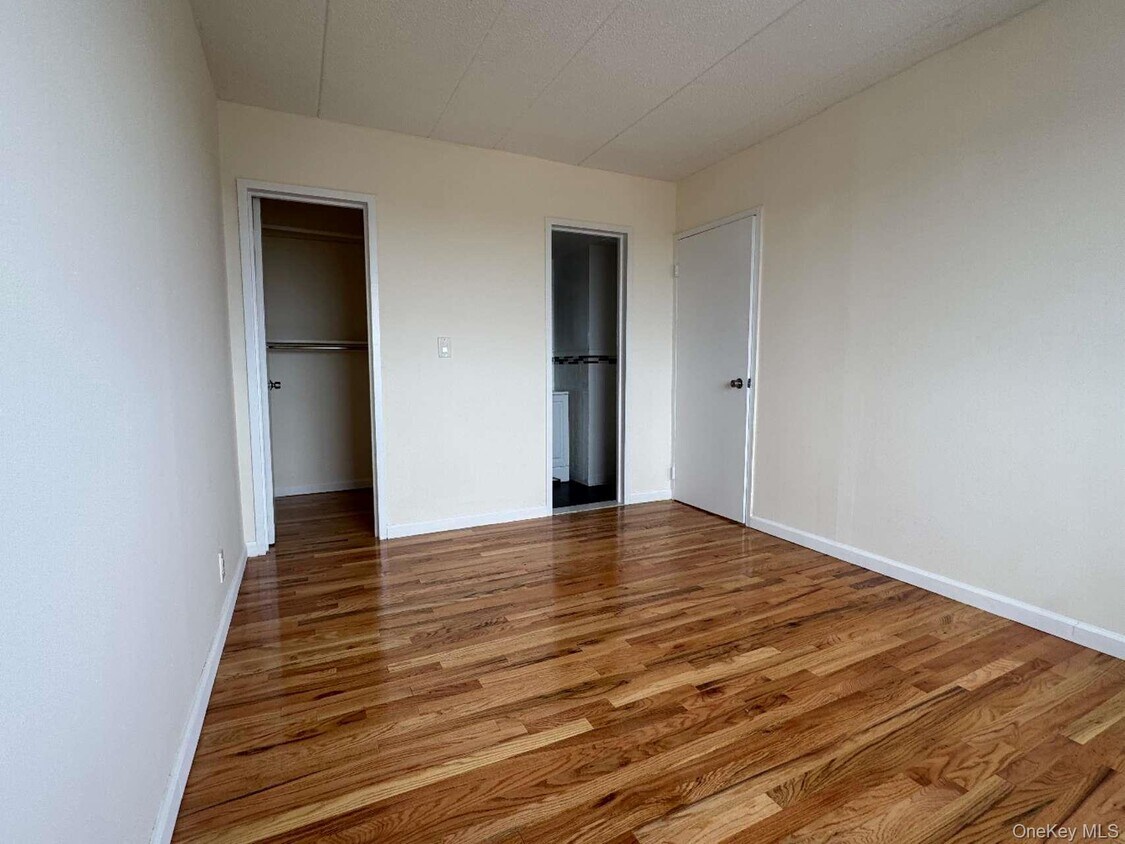 Foto del edificio - 145-18 34th Ave