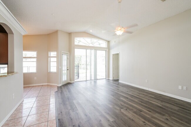 Building Photo - 9233 Buena Mesa Dr