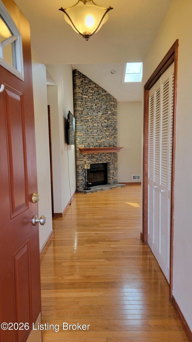 Foto del edificio - 10313 Chimney Ridge Ct