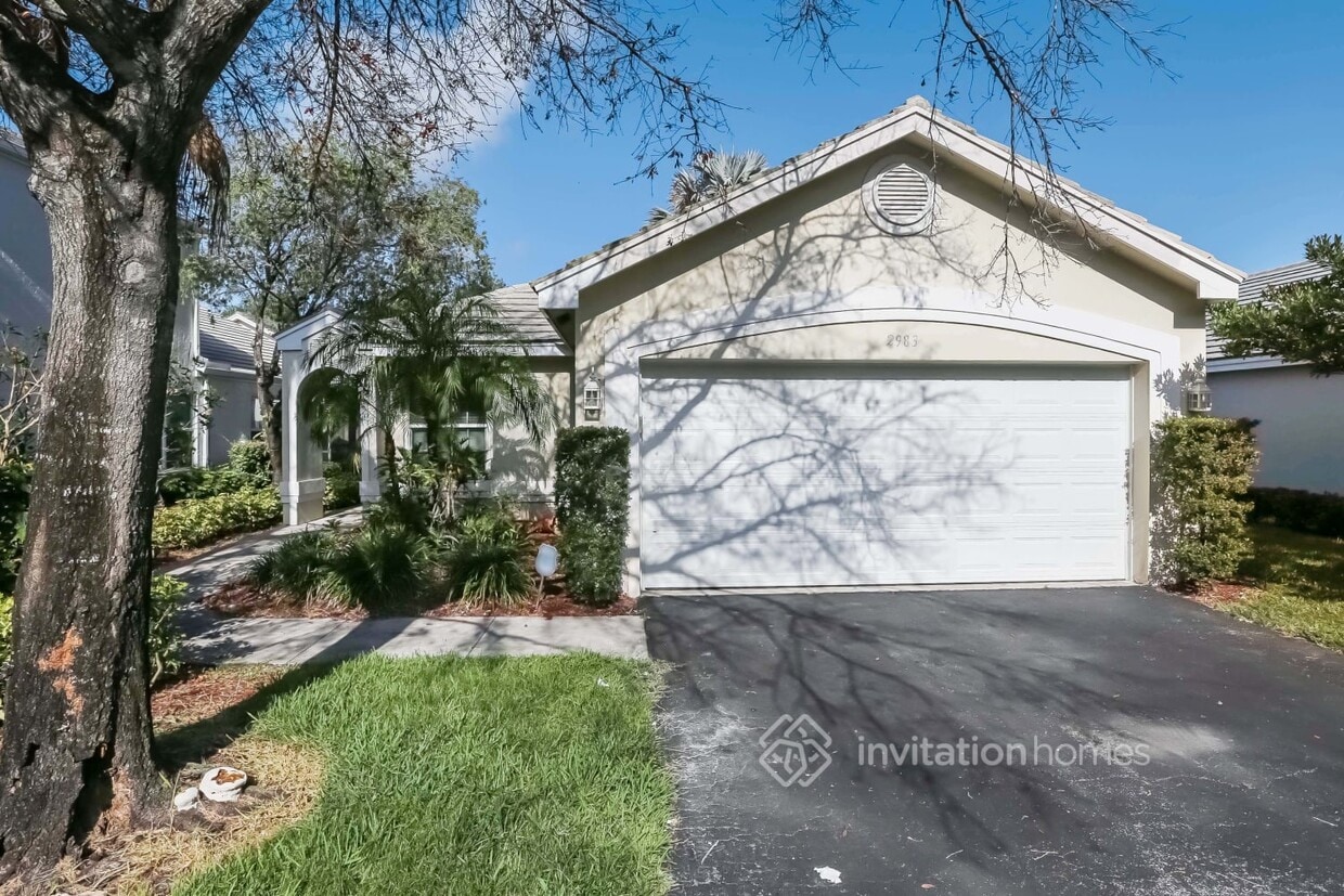 Primary Photo - 2983 Myrtle Oak Cir