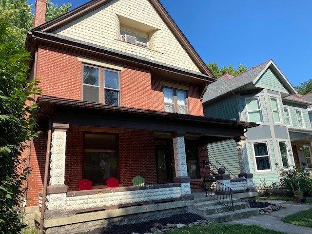 Foto del edificio - 1219 Highland St