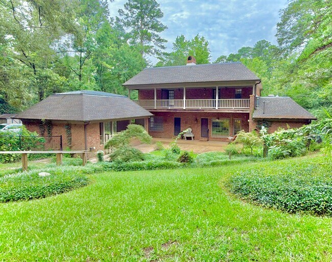 Foto del edificio - 1600 Seminole Rd