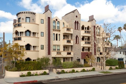 Primary Photo - 4217 Dixie Canyon Ave