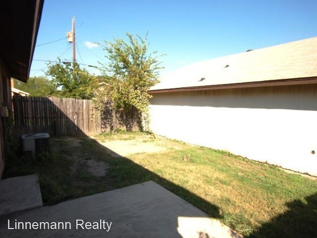Building Photo - 3 br, 2 bath House - 2105 Creekwood Drive