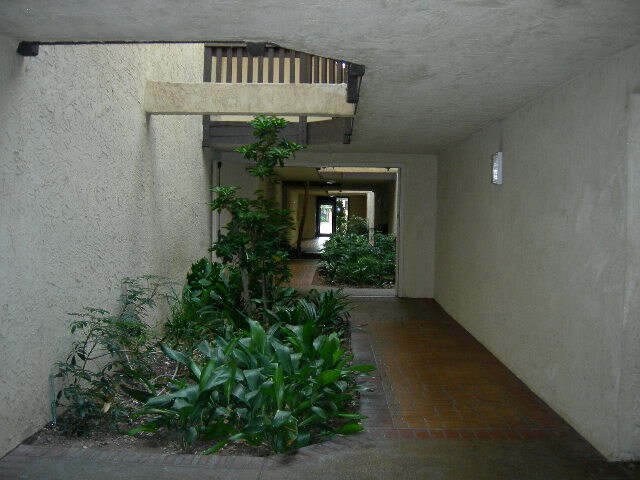 Foto del edificio - 1010 E Washington Ave