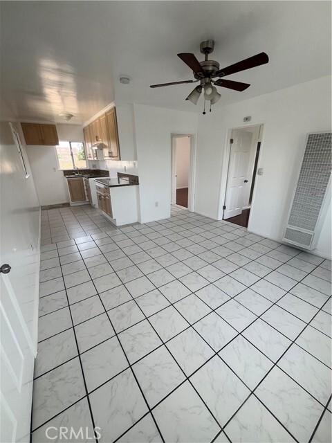 Foto del edificio - 4356 Compton Ave
