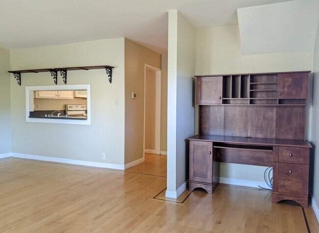 Foto del edificio - 105 Ascot Ct