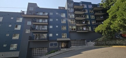 Building Photo - 701 Galer St
