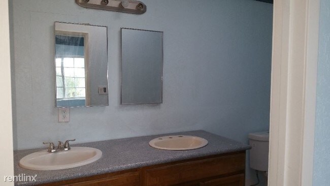 Building Photo - 1 br, 1 bath Apartment - 44285 Sage Rd