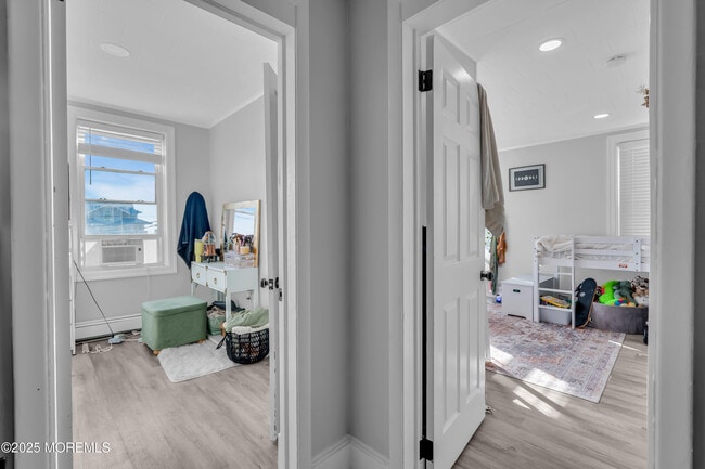 Building Photo - 1076 Ocean Ave