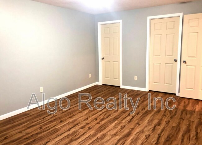 Building Photo - 1426 N Morgan Ave