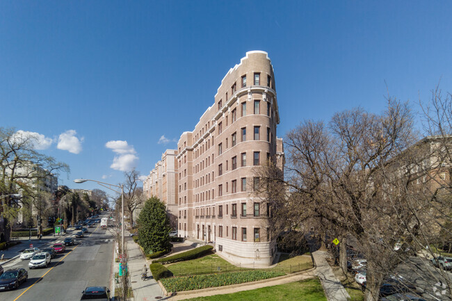 Building Photo - Brittany Condominium