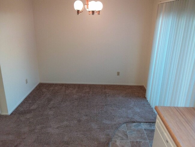 Foto del edificio - 1175 Ramona Ave