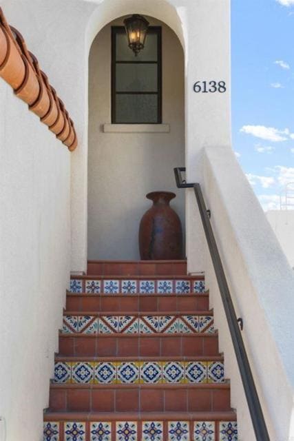 Building Photo - 6138 Paseo Delicias