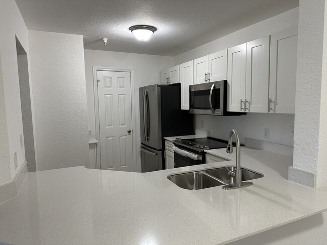Building Photo - 3724 Castle Pines Ln