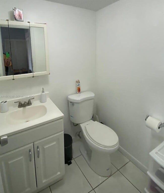 Building Photo - 16909 N Bay Rd