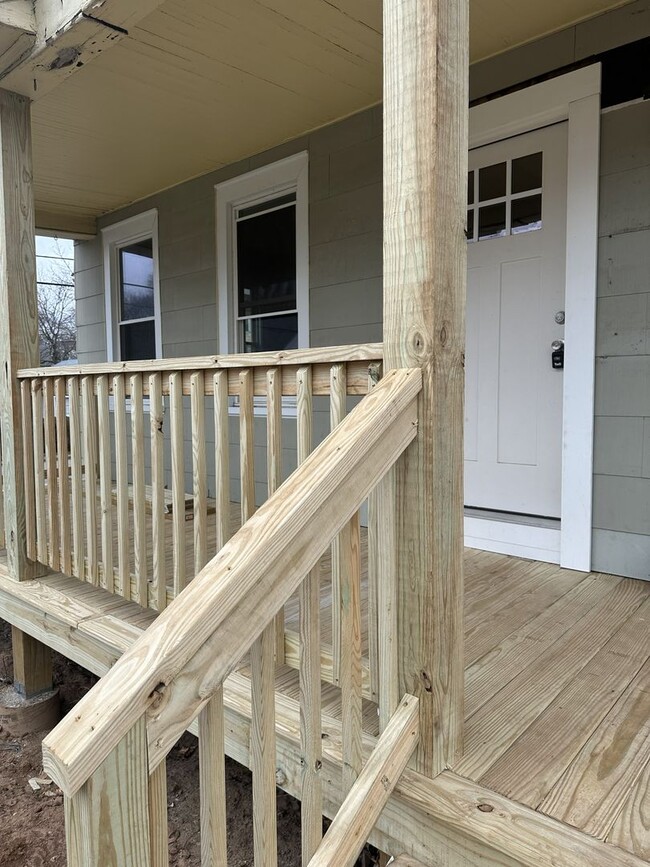 Photo - 145-147 Pearl Street Apartment