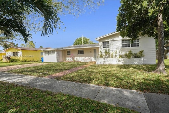 Photo - 1081 NE 179th St House