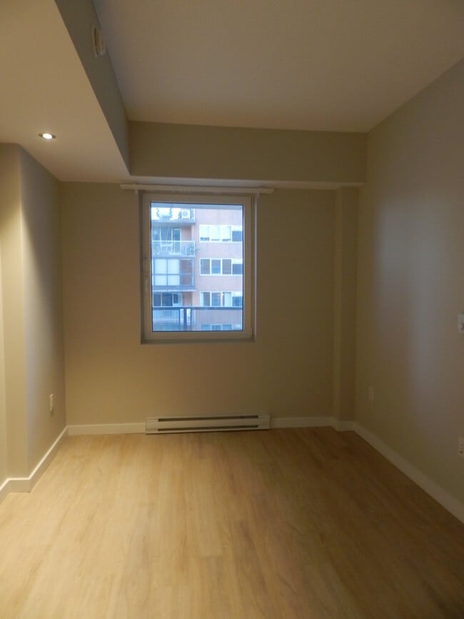 Building Photo - WELCOME TO THE UPSIDE - ONE BEDROOM PLUS DEN APARTMENT AVAILABLE