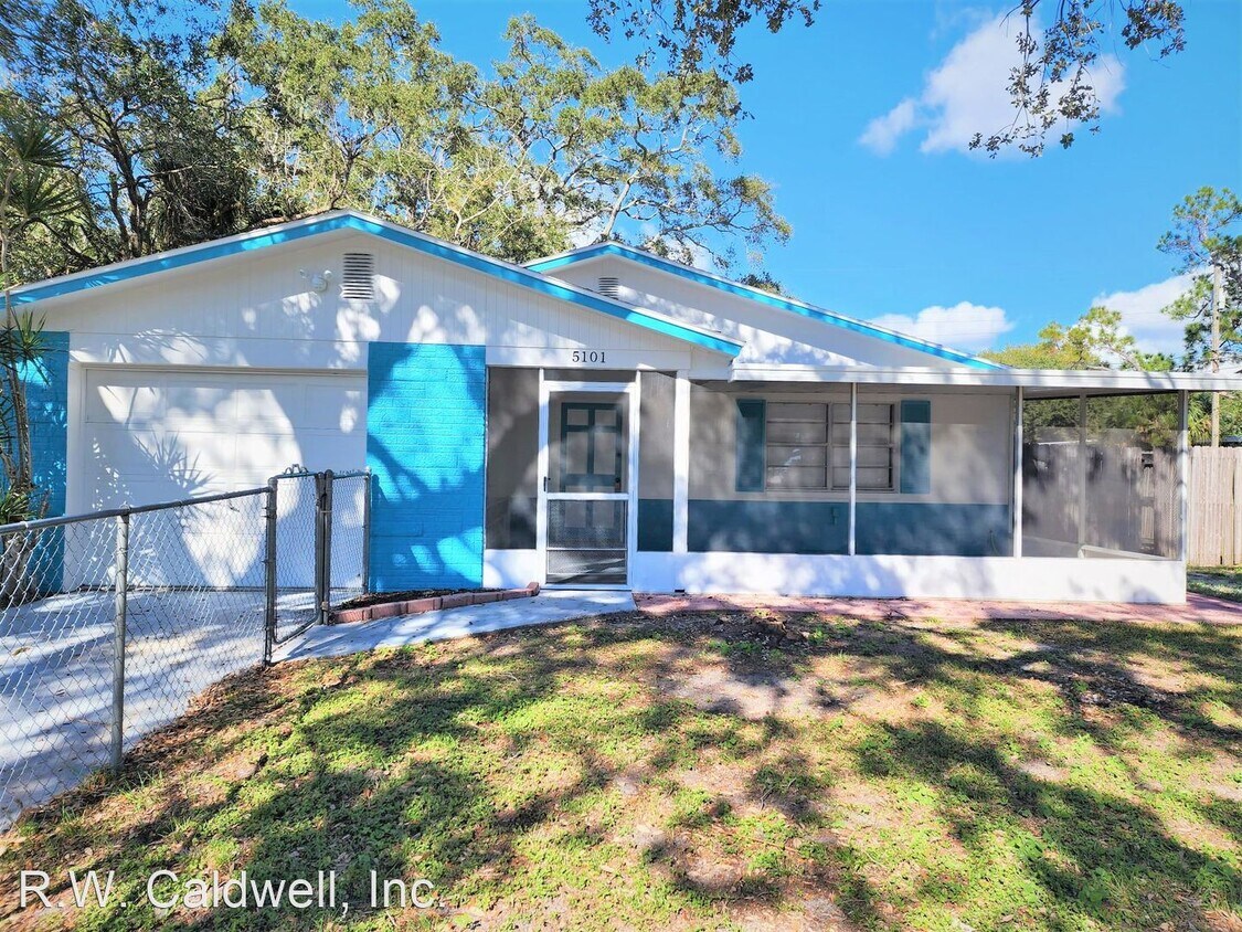 Foto principal - 3 br, 1 bath House - 5101 Newton Ave S