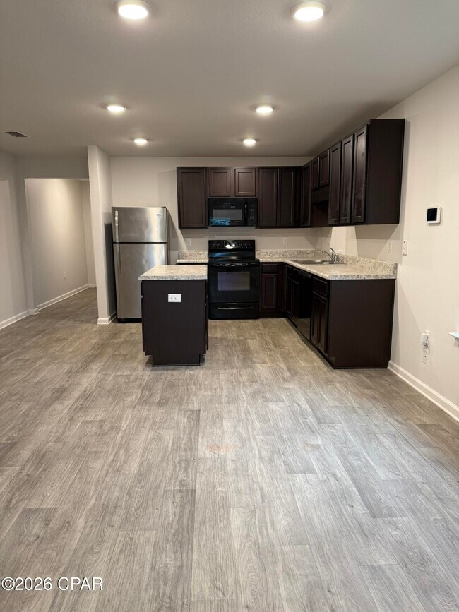 Foto del edificio - 125 Red Bay Rd