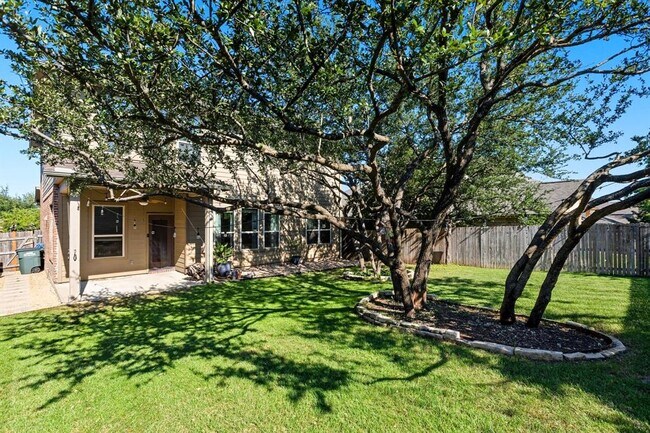 Building Photo - 513 Cerezo Dr