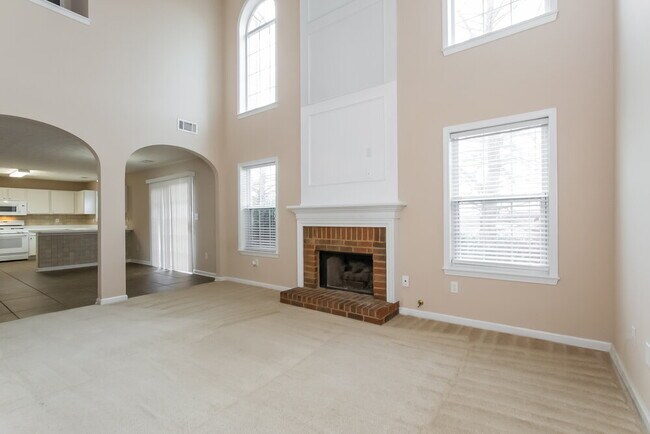 Foto del edificio - 1675 Berrywood Way