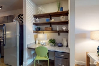 1BR, 1BA - 819 SF - Seapath on 67th