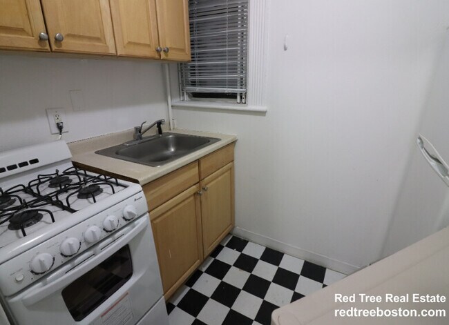 Building Photo - 409 Huntington Ave