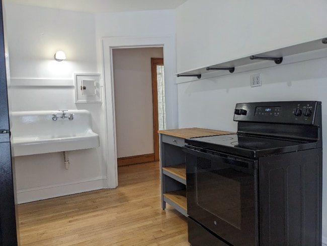 Foto del edificio - 1241 N 46th St