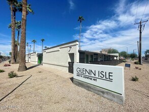 Building Photo - 6802 W Glendale Ave