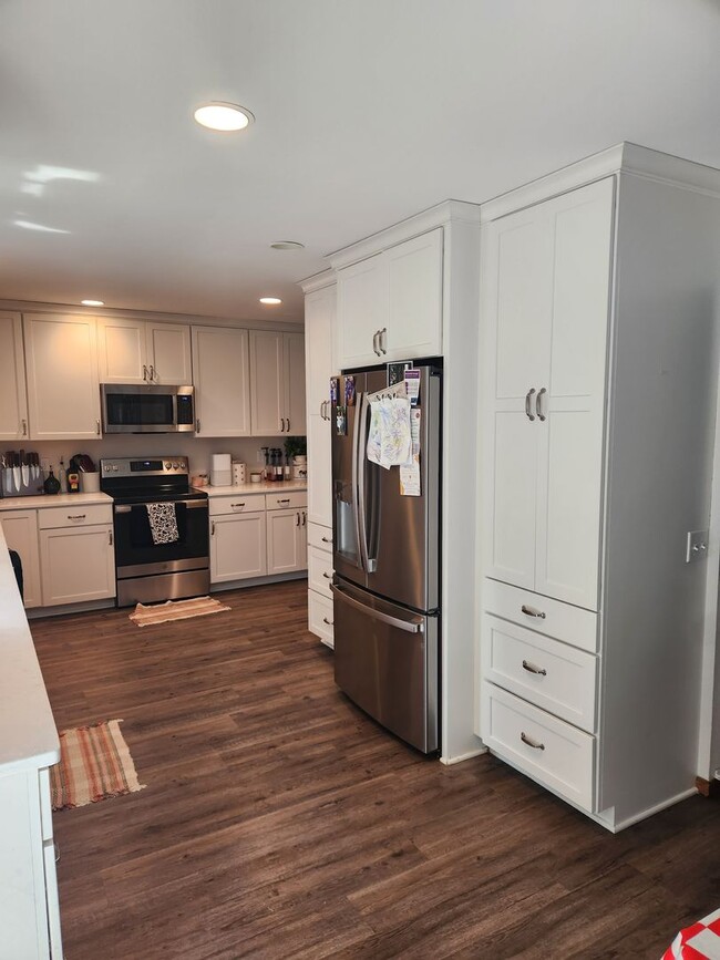 Building Photo - 3309 Nightingale Ct