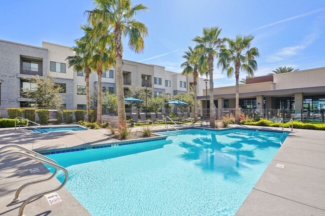 Building Photo - Parc South Mountain