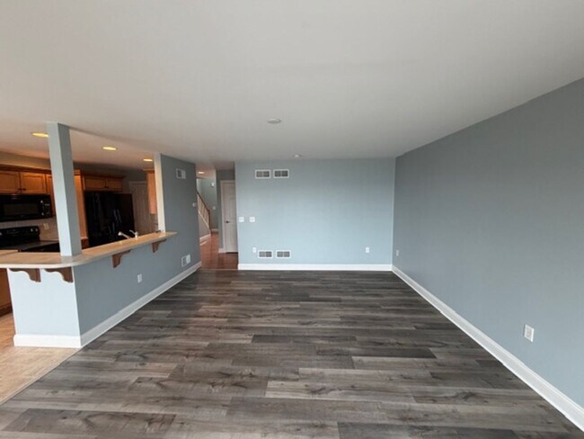 Foto del edificio - $2,000 townhome for rent Swatara township 3 bed 2.5 baths