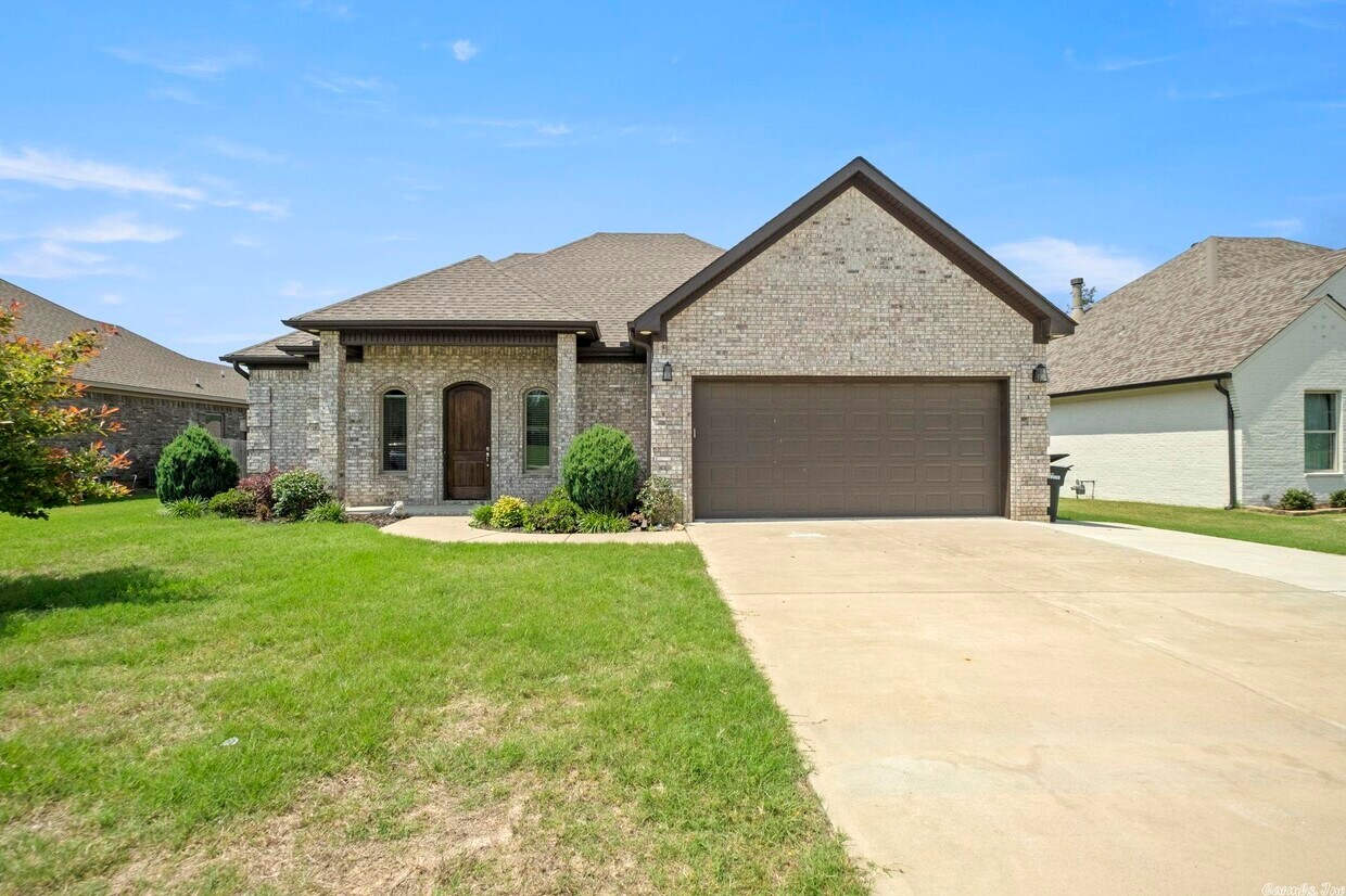 9541 Oak Forest Ln, Sherwood, AR 72120 House for Rent in Sherwood, AR